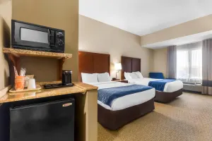 Image of Comfort Inn & Suites Sikeston I-55