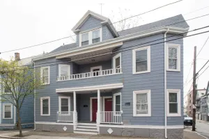 Image of Apartments in Salem