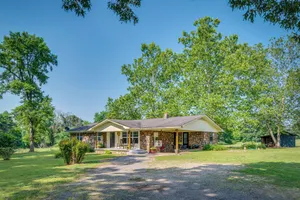 Image of Delaware Vacation Rental Walk to Lake Dardanelle!