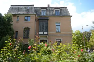 Image of Hummel Hostel - Historische Stadtvilla mit Garten