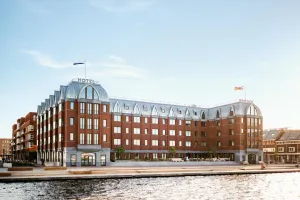 Image of The July - Boat & Co