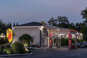 Image of Super 8 by Wyndham Ukiah