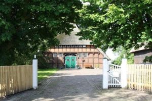 Image of Bauernhaus-am-Fluss