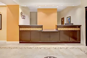 Image of Scottish Inns and Suites - La Porte