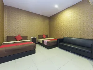 Image of Night Queen Hotel