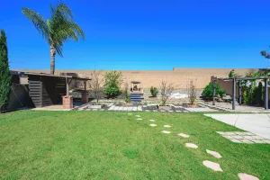 Image of Spacious Family Retreat w Garden & Modern Comfort