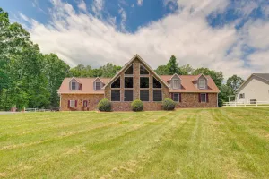 Image of Lake Anna Retreat w/ Dock Access: Boating & Bbqs!