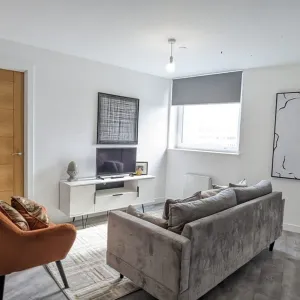 Image of Modern 2 Bed Apt - 15 Mins to Birmingham Centre