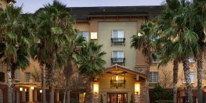 Image of Larkspur Landing Extended Stay Suites Sacramento