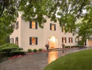 Image of 10 Fitch Luxurious Romantic Inn