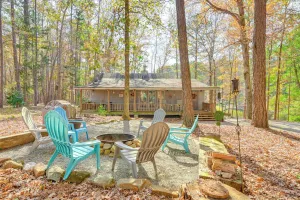 Image of Secluded Hamilton Cabin Retreat w/ Private Lake!