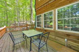 Image of 3 Mi to Dale Hollow Lake Wooded Retreat with Decks!