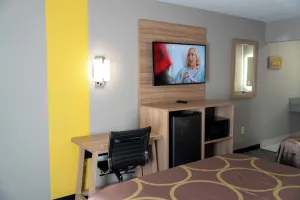 Image of Super 8 by Wyndham Antioch/Nashville South East