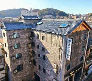 Image of Jeonju Hanok Hotel Kung