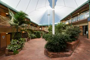 Image of Mayfair Plaza Motel and Apartments