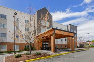 Image of Country Inn & Suites by Radisson, Charlottesville-UVA, VA