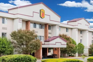 Image of Super 8 by Wyndham State College