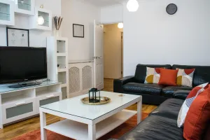 Image of Charming 2-bed Fully Furnished Apartment in London