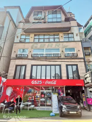 Image of Mamas and Papas Guesthouse and Apartments in Seoul