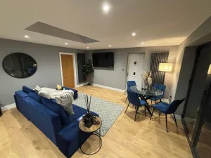 Image of Sheffield-Apartment-Sleeps4-Parking-HotTub
