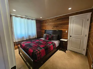 Image of Lakefront Cabin in Prattville