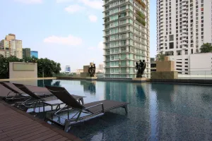 Image of Ivy Thonglor 55