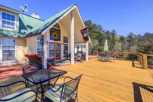 Image of Waterfront Vacation Rental Home on Lake Sinclair!