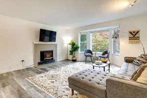 Image of Beautiful Kenmore Retreat Near Marina & Beach!