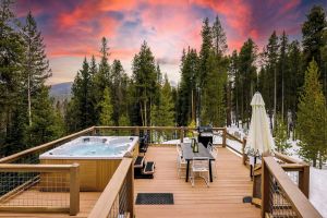 Image of Treehouse by AvantStay Secluded Mountain Cabin w Views Hot Tub Treehouse