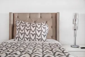 Image of 516-2Bd2Ba Midblock Apartment FREE parking