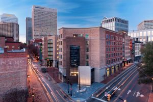 Image of Courtyard by Marriott Richmond Downtown