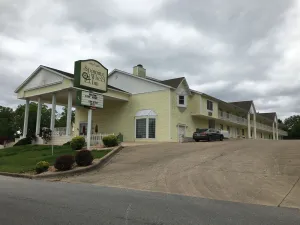 Image of Spinning Wheel Inn