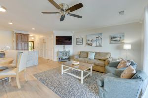 Image of Chic Miramar Beach Condo with Pool Access!