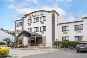 Image of Comfort Inn Edgewater on Hudson River