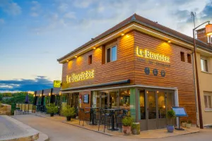 Image of Logis Hôtels - Le Belvédère - Hôtel 2 étoiles et Restaurant