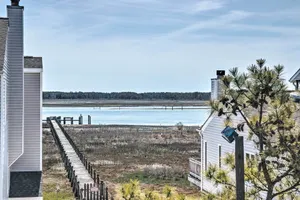 Image of Chincoteague Townhome with Pony Views from Deck!