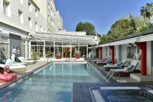 Image of Hôtel Arles Plaza