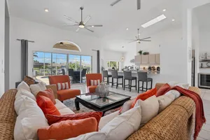 Image of 265 Belvedere