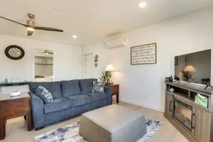 Image of Phoenix Casita 11 Mi to Dtwn, Baseball & More