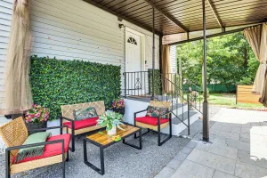Image of 2 Mi to The Marketplace: Spring Valley Apartment