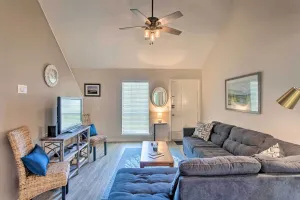 Image of Chic St Simons Island Condo Rental 2 Mi to Ocean!