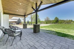 Image of Dry Ridge Farmhouse w/ Hot Tub + Game Room!