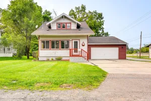 Image of Grand Blanc Rental w/ Gas Grill & Private Yard
