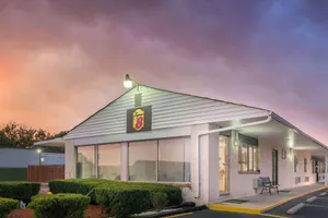 Image of Super 8 by Wyndham Centerville-Richmond