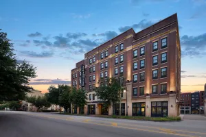 Image of Fairfield Inn & Suites by Marriott Savannah Downtown Historic District