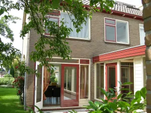Image of Tranquil holiday home in West Gradijk
