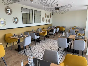 Image of Logis Hôtels - Le Bellaroc - Hôtel 2 étoiles et Restaurant
