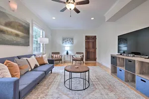 Image of Chic 1 Bed Condo with Pool, Hot Tub, and Parking Near Downtown Mobile