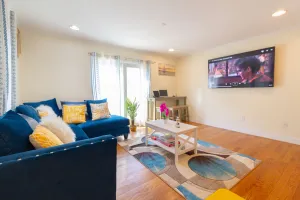 Image of Yachtsman Cove Water Front 3 Bedrooms House Features 3 Levels Living Space in Freeport NY
