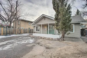 Image of Walkable Neighborhood: Family Home in Wheat Ridge